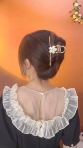 Kẹp tóc hoa retro kim loại tinh tế đính đá hoa và ngọc kẹp tóc sau đầu cho nữ phong cách Hàn Quốc