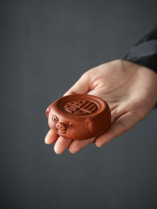 Yuxuan Purplue Sand Tea Pet Decoration Tea Set Tea Pig Coaster Supportable Bring In Wealth and Treasure Lucky Pig Tea Pot Base Lid Decoration