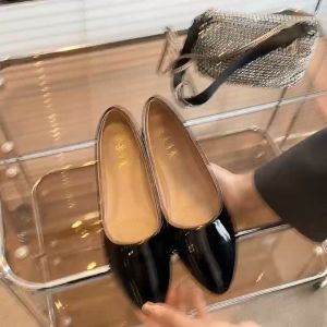 Korean Shoes for Women: Comfortable Flat Shoes & Office Work Shoes