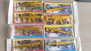 UMI Children Kids Plastic Gold Mini Gun Weapon Absolutely Raw Chicken Kindergarten Party Gift Toys Action Figure