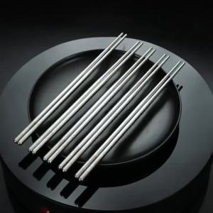 〔G〕Food Grade 304 Stainless Steel Chopsticks 21cm Laser Non-Slip Design Heat Resistant Silver Iron Household Pair
