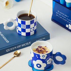 แก้วมugs ดินเผา ของขวัญวันเกิด แก้วน้ำสำหรับผู้หญิง ดีไซน์เก๋ไก๋ กล่องของขวัญพร้อมช้อน แก้วน้ำลายวันเกิดที่สร้างสรรค์