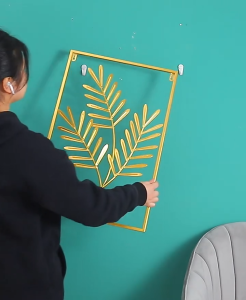 Metal Wall Decor with Square Frame Leaf Art Gold Framed Leaves For Home Room Living Walls Decoration