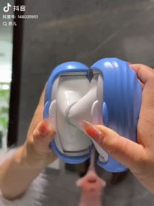 BECORATE Portable Pet Hair Remover Roller Reusable Lint Roller Sticker Chom Chom Pet Hair Remover Carpets