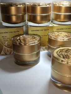 Sản phẩm LÀM tái tạo DA MỚI làm sạch mụnKem sâm đông y tái tạo hoa hồng cao cấp hủ 20gr xóa mụn tàn nhang đồi mồi đốm nâu