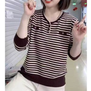 QIAOXIZI | Plus Size Loose Fitting T-shirt with Stripe Pattern for Women