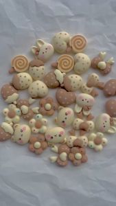 [FREE SHIP] Crocs Jibbitz Sticker gắn dép hình kẹo mèo nơ hoa và trái tim nhựa cứng- Có Nút Gắn