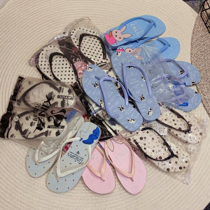 2023 Summer New Fashion Anti-Slip Flat Bottomed Thong Slippers Womens Outdoor Wear Black Korean Style Beach Trend Heart Pattern PVC