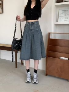 Rok Plisket Midi Jeans: Desain & Bahan Nyaman untuk Fashion Wanita