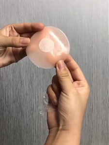 ซิลิโคนปิดจุก แปะหัวนม ปิดหัวนม กาวแน่น ปิดเนียน เป็นประเภทของ