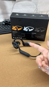 VOULAO E12 AI Translation Headphones Bone Conduction Wireless Bluetooth Earphones with 1080P Camera Open Ear Smart Headset Audio Recorder 8GB Storage