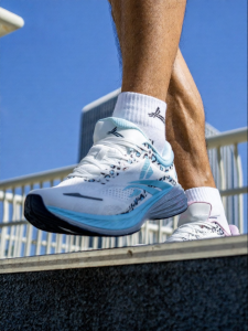 VOLANTI | Shock Absorbing Bounce Breathable Running Shoes
