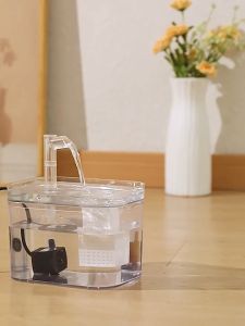 Torras Automatic Pet Water Fountain USB 1.5L Ceramic Dispenser for Dogs with Filter Splash-Proof and Quiet