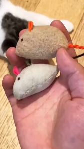 เล่นแมว ตุ๊กตาหนู หนูปลอม หนูจำลอง แมวข่วนและกัด ของเล่นโต้ตอบ พร้อมส่ง เช่น PE-1194