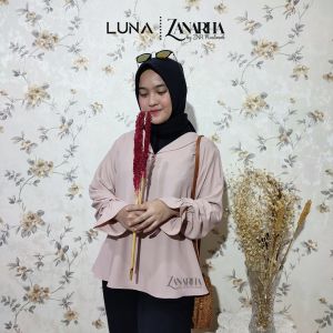 Kemeja Nyaman untuk Kerja: Kemeja Wanita Kerja & Blus Wanita Terbaru