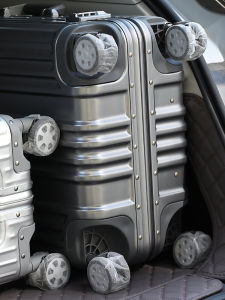 กันฝุ่นแบบใช้แล้วทิ้งสำหรับล้อกระเป๋าเดินทาง ปกป้องล้อแบบหมุนได้ ปกป้องพื้นฐานจากสิ่งสกปรก