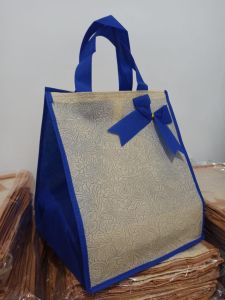 Tas hajatan Emboss isi 12 pcs(1 lusin) 22cmx22cm tinggi 28cm /tas pita emboss /tas kado