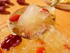 Stewed Broth of white fungus cover opening instant nourishing 180g540g   鲜炖银耳羹