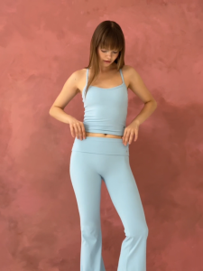 when.we.stretch - Abby Strappy Tank มีบราในตัว