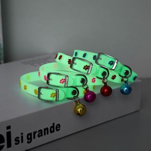 Pet Glowing Collars Fluorescent Silicone Collar Luminous Collar Night Travel Anti-Loss For Cats And Puppies Dogs To Travel Safely At Night Illuminated Collar New Fluorescent Silicone Collar Cat Puppies