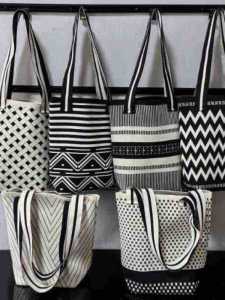 Fashionable Knitted Bucket Bag Womens Large Capacity Tote Bag Stylish Color Block Bag Casual Geometric Pattern Crossbody Bag