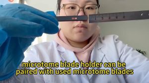 Microtome Histology Trimming Knife Wooden Handle + Blades for Pathology Laboratory
