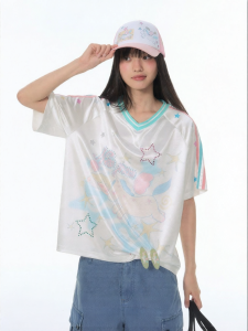 JNXS | Áo Thun Cổ V Tay Ngắn Pha Lê Bóng Fairy Pegasus