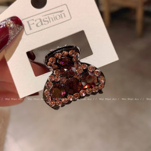 กิ๊บติดผมประดับเพชรสีชมพูหรูหราสำหรับผู้หญิง กิ๊บติดผมสไตล์เกาหลี ทรงครึ่งหัว ที่คาดผมแบบอเนกประสงค์ ใหม่ล่าสุด 2025