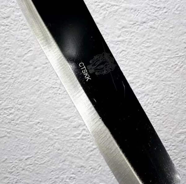 9 caulking gun