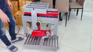 เครื่องแพ็คสินค้า รุ่น 2020k  สินค้าคุณภาพ แข็งแรง ทนทาน เหมาะสำหรับการแพ็คสินค้า แพ็คสินค้าทุกประเภท