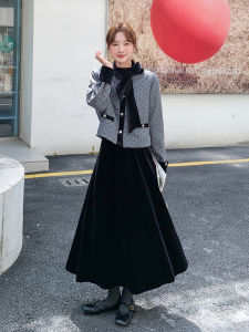 Luxurious Polka Dot Velvet Blazer And Midi Skirt Set Womens Fashion Autumn Collection Two-Piece Suit round Neck Button up Loose Fit