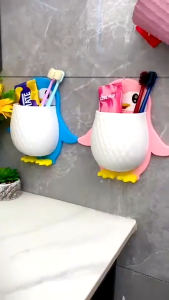 Kệ đựng đồ mỹ phẩm treo tường hình chim cánh cụt dễ thương đỡ bàn chải cọ đa năng tiện lợi