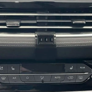 Universal Car Phone Holder Mount Adapter for Changan G20 plus 19-23 Models High End Universal Car Accessories Magnetic Absorption