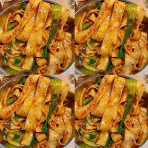 Spicy Night Snack Ready-to-Eat Noodles