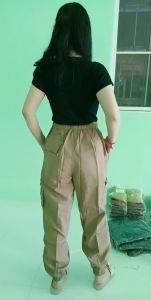 กางเกงหลายกระเป๋า