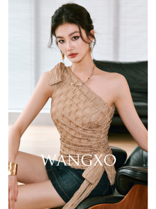 WANGXO | Áo Thun Phối Sợi Mịn Không Đều Vai