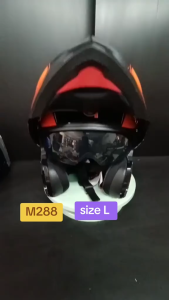 หมวกกันน็อคเปิดคาง แบรนด์ BILMOLA  ลดล้างสต็อค  Size  L  สินค้าตัวโชว์สีซีดด้านหลัง รหัส M288