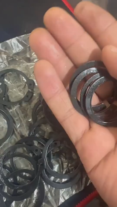 225PCS Circlip Set External Internal Retaining Rings E-Type Snap Lock Ring Assortment for Shaft Collar