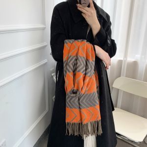 Khăn Choàng Nữ Phong Cách Hàn Quốc Màu Cam Dày Dặn Ấm Áp Khăn Choàng Đa Năng Mùa Đông 2025 Kiểu Dáng Mới Cho Học Sinh