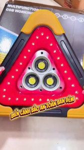 Đèn led cảnh báo nguy hiểm biển cảnh báo đa năng hình tam giác có đèn sử dụng khi gặp sự cố trên đường