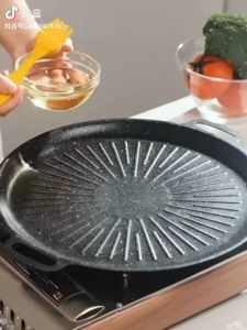 30cm Grill Pan Non-stick Korean BBQ Grill Pan Barbecue Outdoor Kitchen Non-stick Pan.