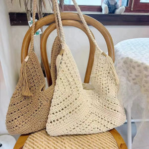 Large Capacity Handwoven Cotton Tote Bag for Women Fashionable Beach Vacation Grass Weaving with Tassels Underarm Commuter Bag