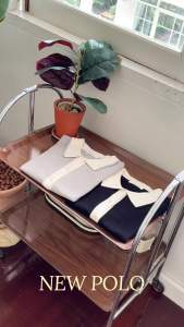 avocado เสื้อโปโล เสื้อไหมพรม รุ่น avo tiramisu knit polo (avocado.simplewear)