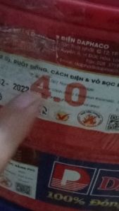 Dây điện đôi dẹp ruột đồng nguyên chất chịu tải cao 2 lớp vỏ cuộn 30M Daphaco 2X4.0