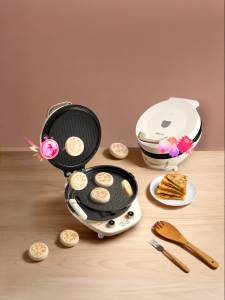 [China Plug Adapter Needed] Bear | Double Sided Deep Heating Electric Crepe Maker