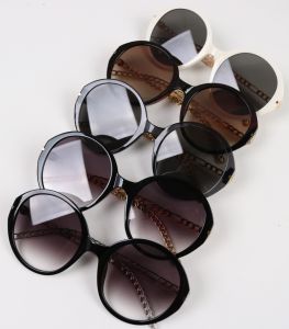 High Definition HD Ladies Vintage Fashion Metal Carved Large Frame round Frame Sunglasses Sunscreen Elegant for All Face Types
