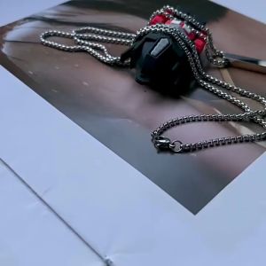 Kalung Titanium Liontin Balok Persegi Pria & Wanita Mewah Elegan Aksesoris Antikarat Terbaru