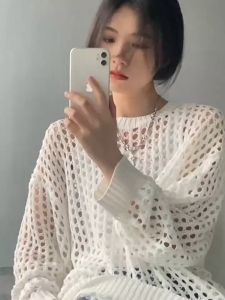 ⚡Port⚡ blouses women new style 2025 American Style Retro Top Sunscreen Hollow-out Knitwear Women Long Sleeved Design Sense Smock