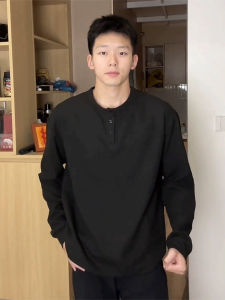 Cleanfit Black Long Sleeve Henry Collar T-Shirt สำหรับผู้ชาย เสื้อฮู้ดหนา ทรงหลวม ลายสก็อต สไตล์อเมริกัน แฟชั่นฤดูใบไม้ร่วง