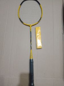 RAKET BADMINTON ANAK REMAJA PEMULA PAKETAN ADA + SHUTTLE COK